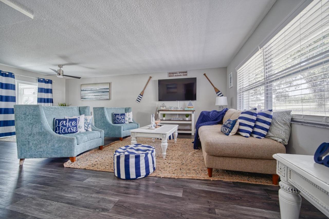 Stylish Lake Home With Huge Pool, Arcade With Ps5,And Theater Just 5 Min From Legoland ウィンターヘイブン エクステリア 写真