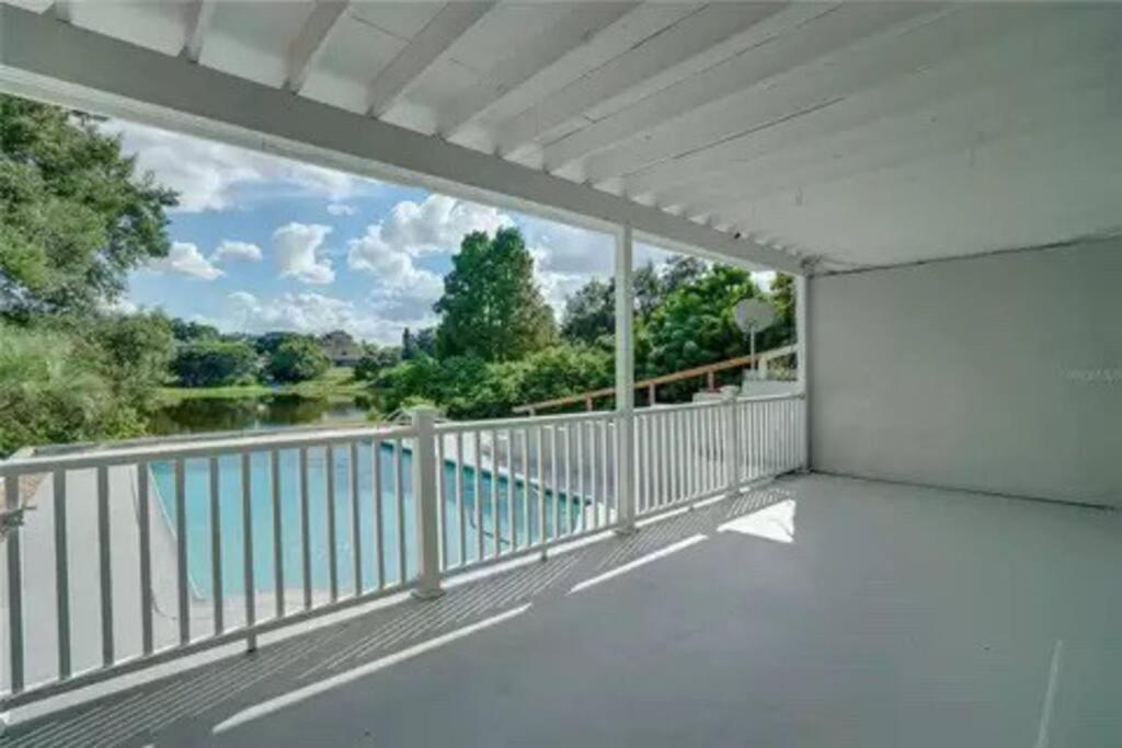 Stylish Lake Home With Huge Pool, Arcade With Ps5,And Theater Just 5 Min From Legoland ウィンターヘイブン エクステリア 写真